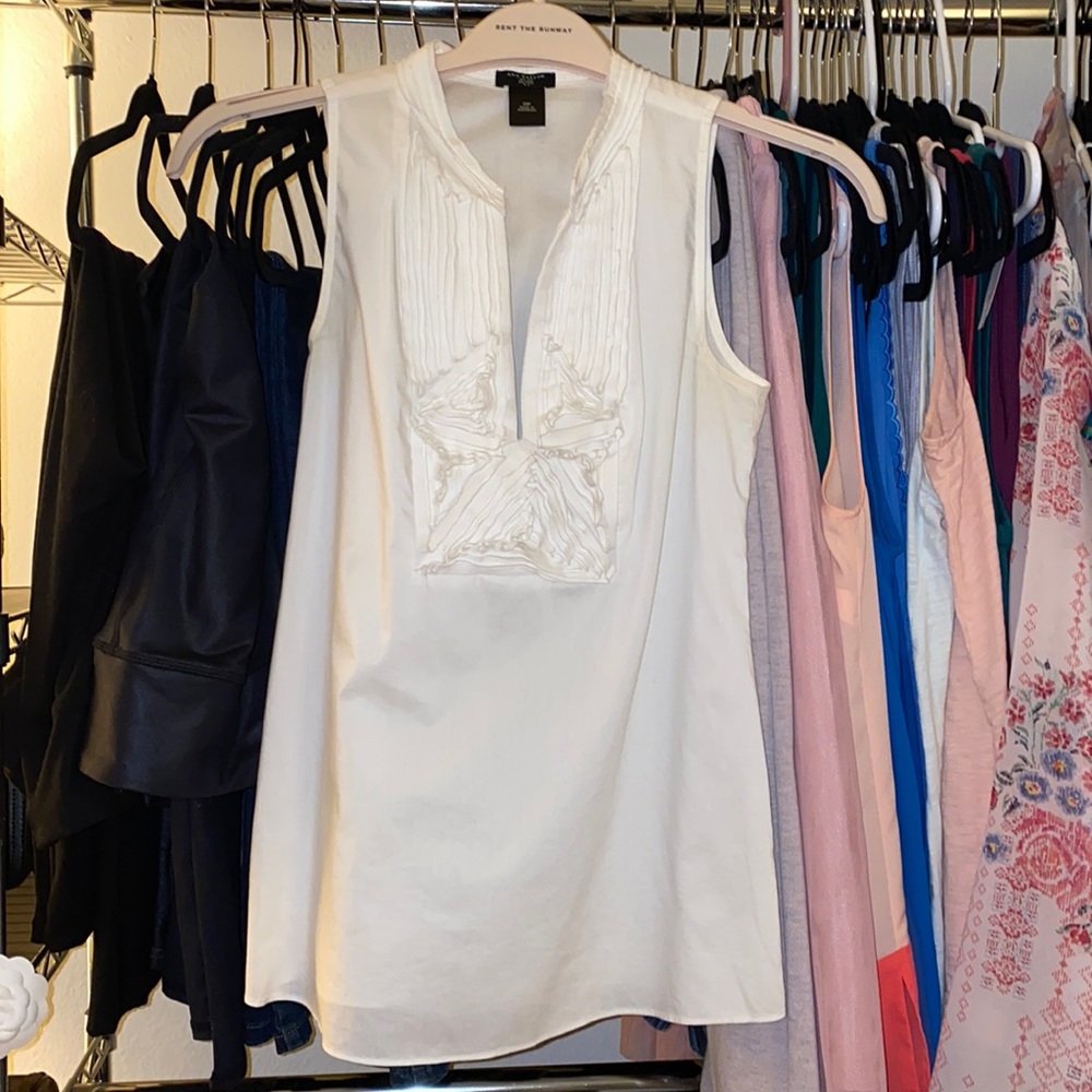 Ann Taylor Unique White Sleeveless Blouse